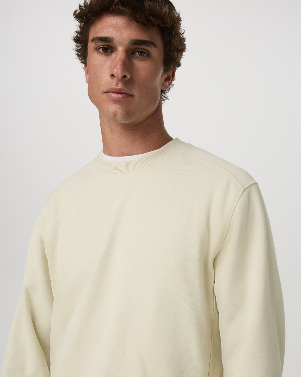 Men Vuori Cypress Vintage Crew Men's Sandalwood Fleece Pullover