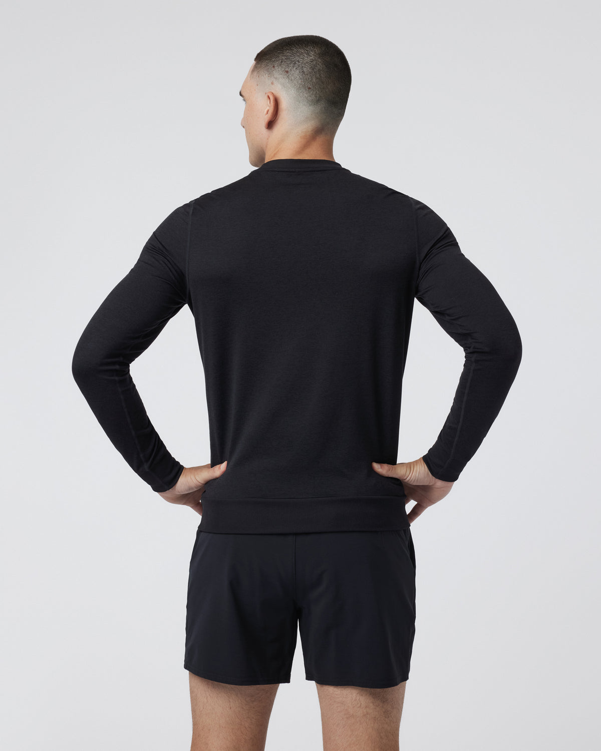 Men Vuori Ponto Performance Crew Men's Black Pullover