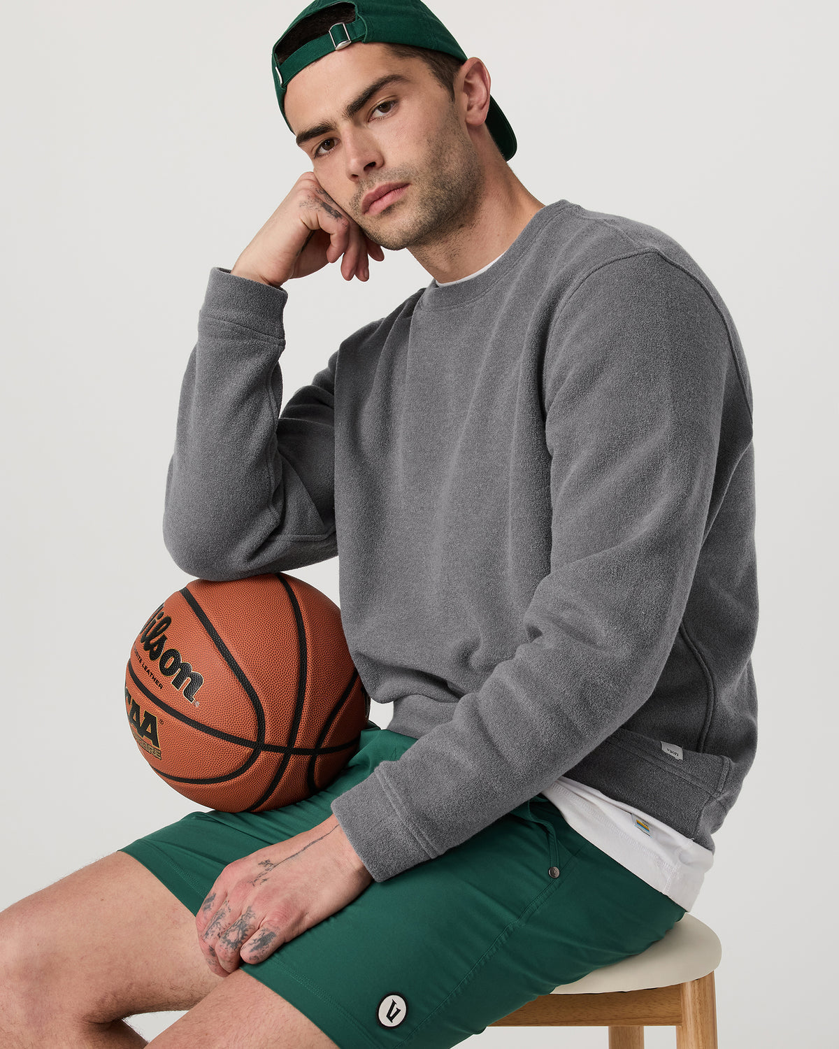 Men Vuori Beach Fleece Crew Men's Pinecone Heather Crewneck