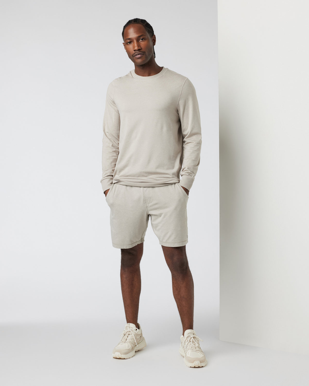 Men Vuori Ponto Performance Crew Dark Salt Heather Pullover