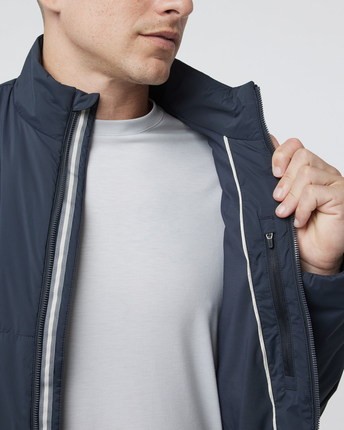 Men Vuori Echo Insulated Jacket 2.0 Navy Lightweight Jacket
