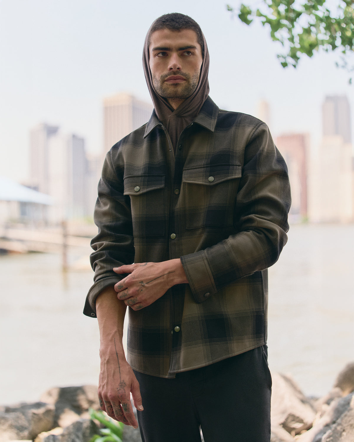 Men Vuori Range Shirt Jacket 2.0 Men's Oregano Plaid Jacket