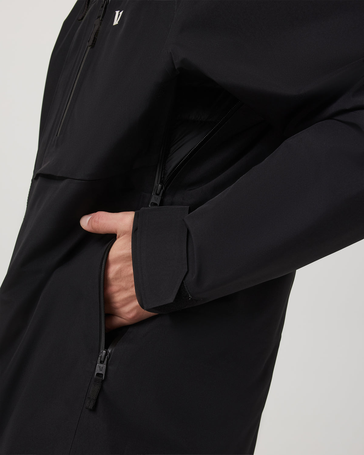 Men Vuori Taika Snow Shell Men's Black Ski/Board Jacket for Winter
