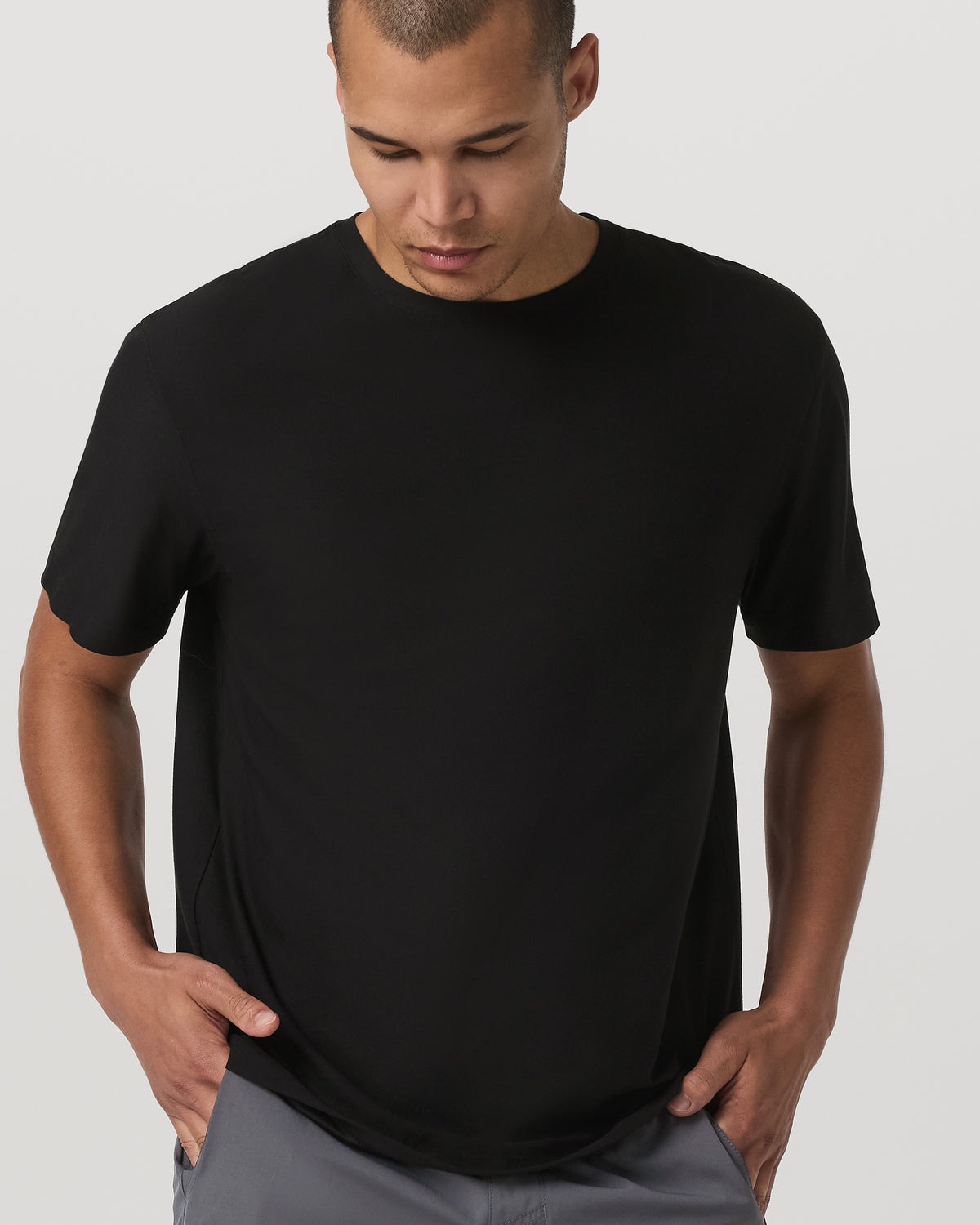 Men Vuori Short Sleeve Strato Tee - Relaxed Fit Men's Black Shirt