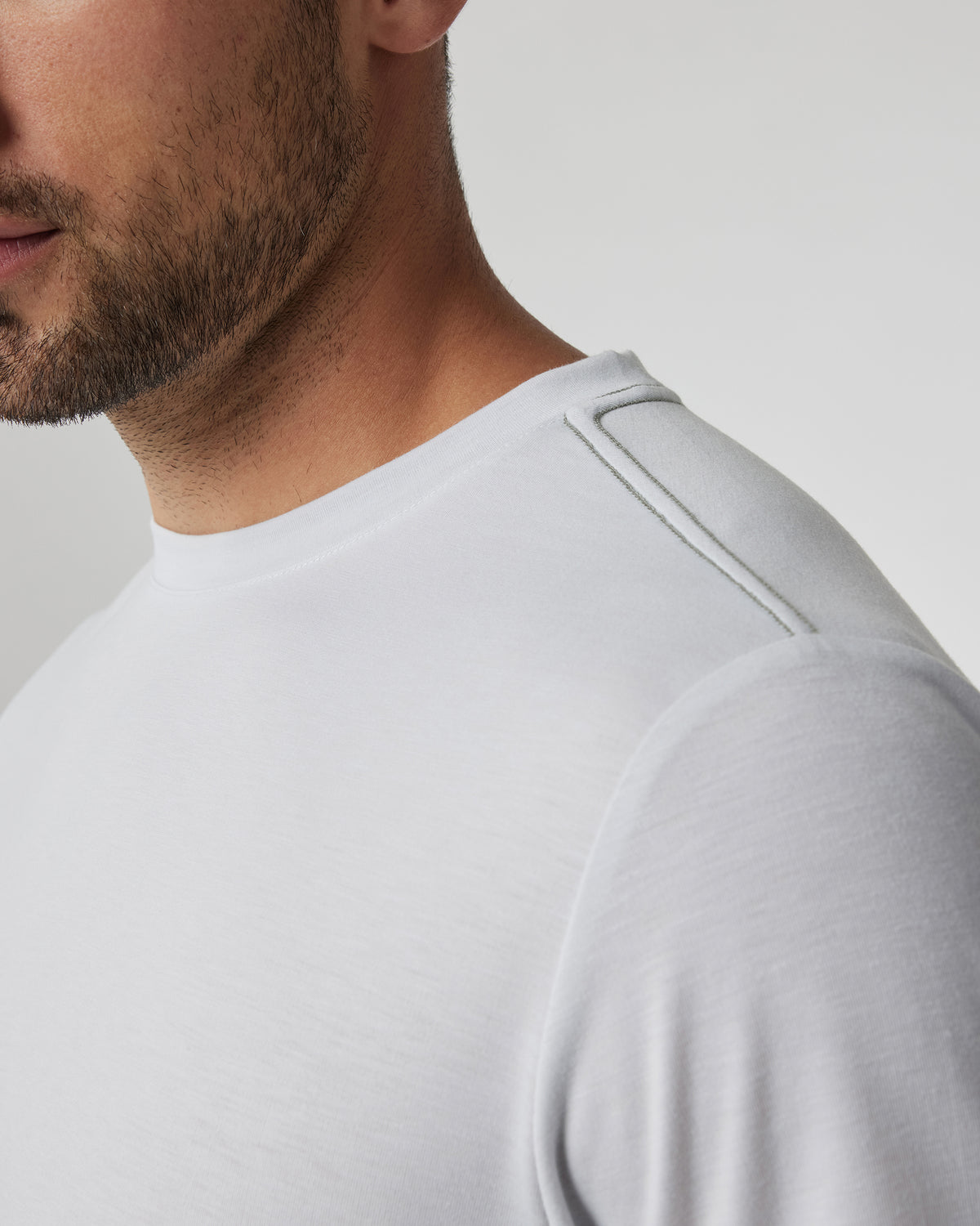 Men Vuori Current Tech Tee Men's Frost Grey Lightweight Shirt