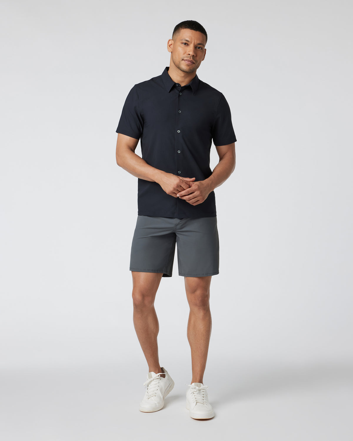 Men Vuori Short-Sleeve Manhattan Button Down Black
