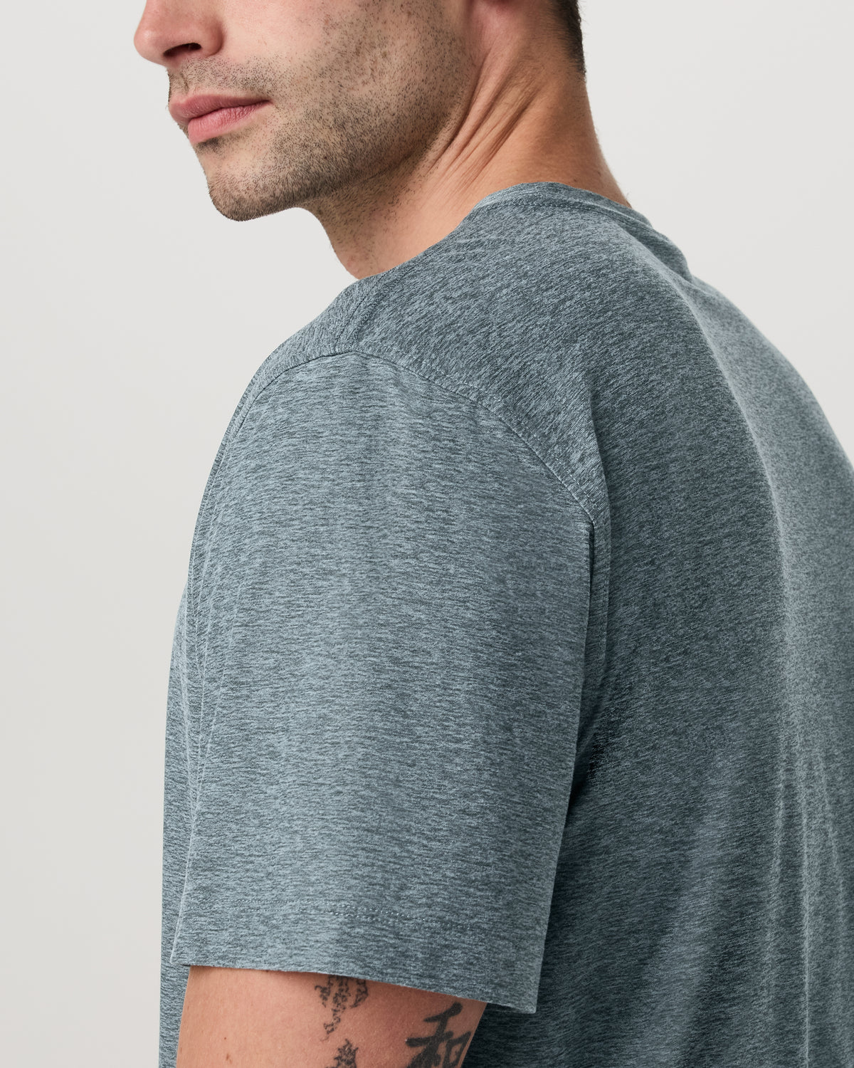 Men Vuori Short Sleeve Strato Tee - Relaxed Fit Kashmir Heather