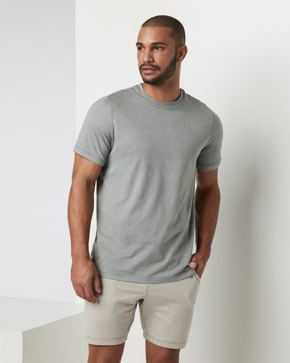 Men Vuori Short Sleeve Ponto Performance Tee Driftwood Heather