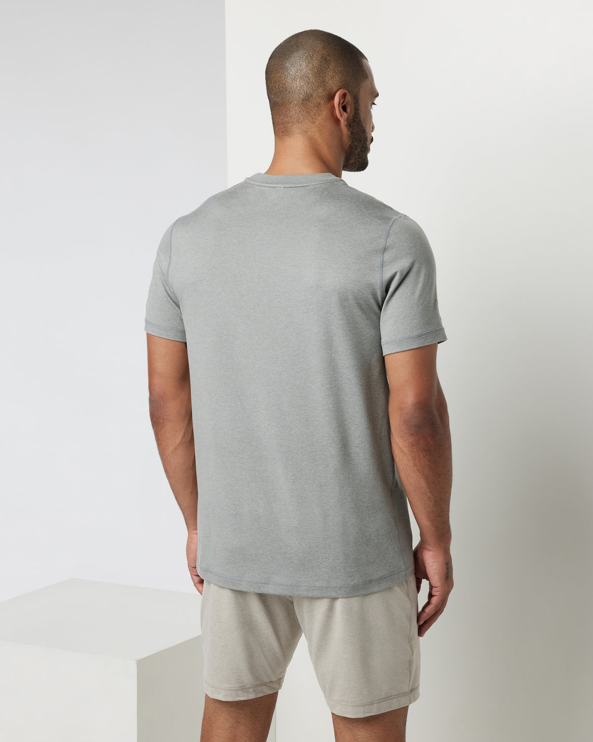 Men Vuori Short Sleeve Ponto Performance Tee Driftwood Heather