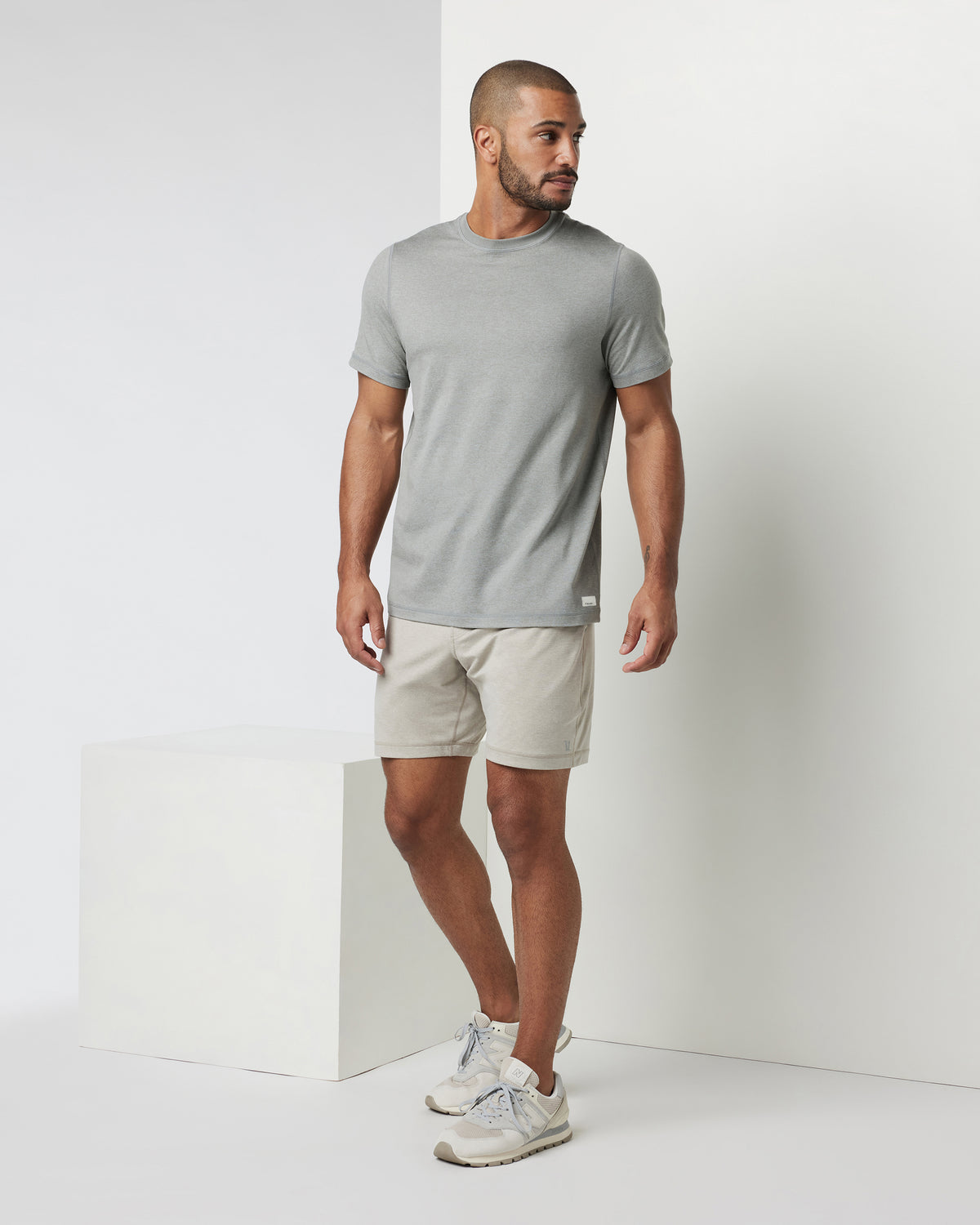 Men Vuori Short Sleeve Ponto Performance Tee Driftwood Heather