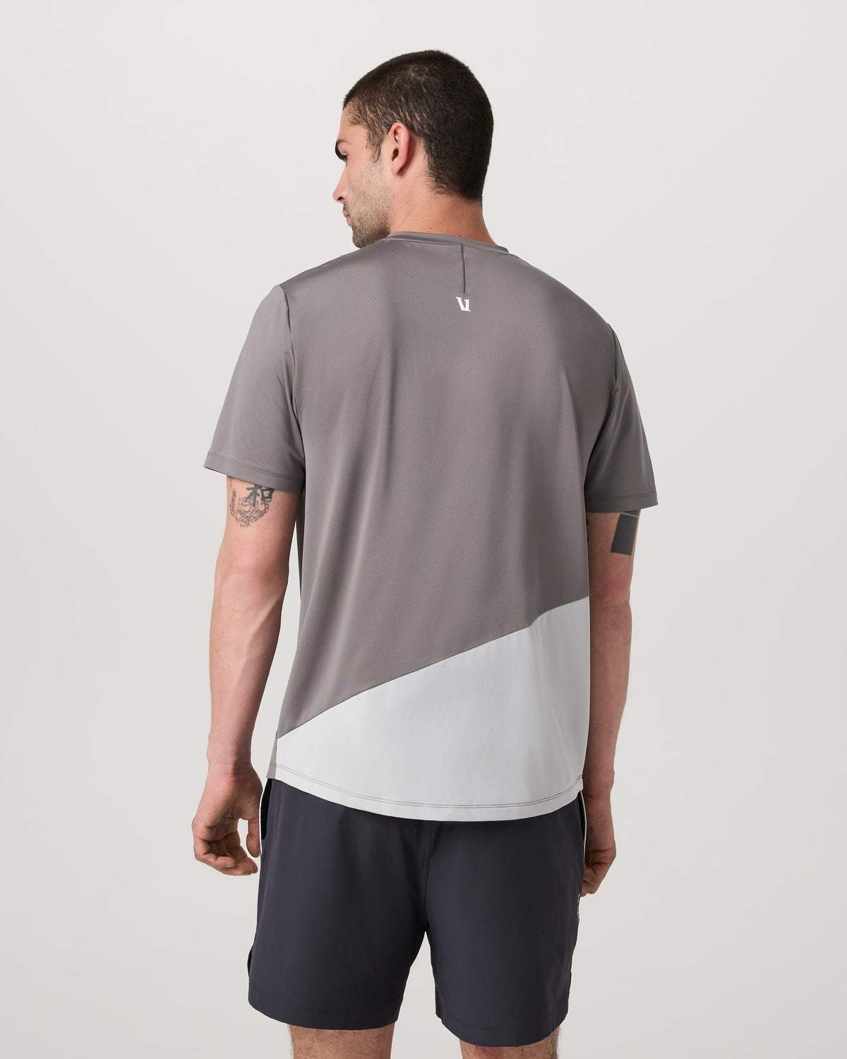 Men Vuori Short Sleeve Viewpoint Performance Tee 2.0 Pro Cavern