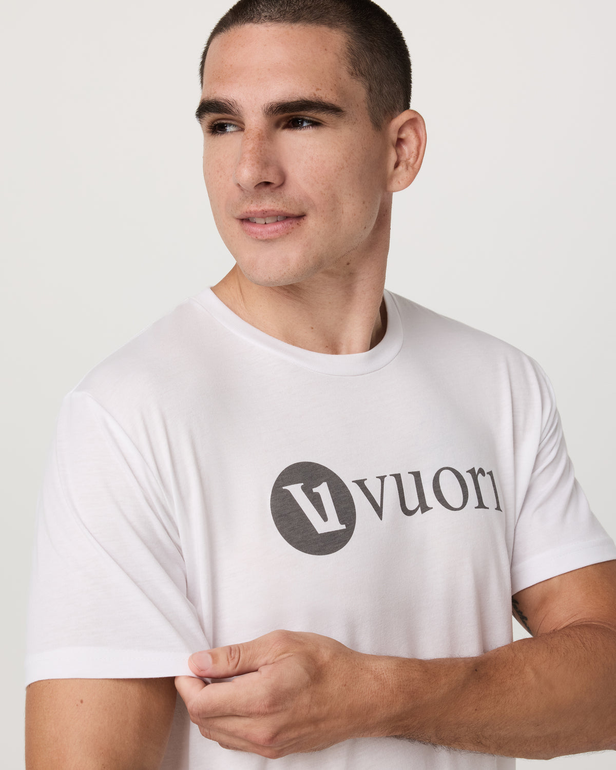 Men Vuori V1 Vuori Wordmark Logo Tee Men's White Logo T-Shirt