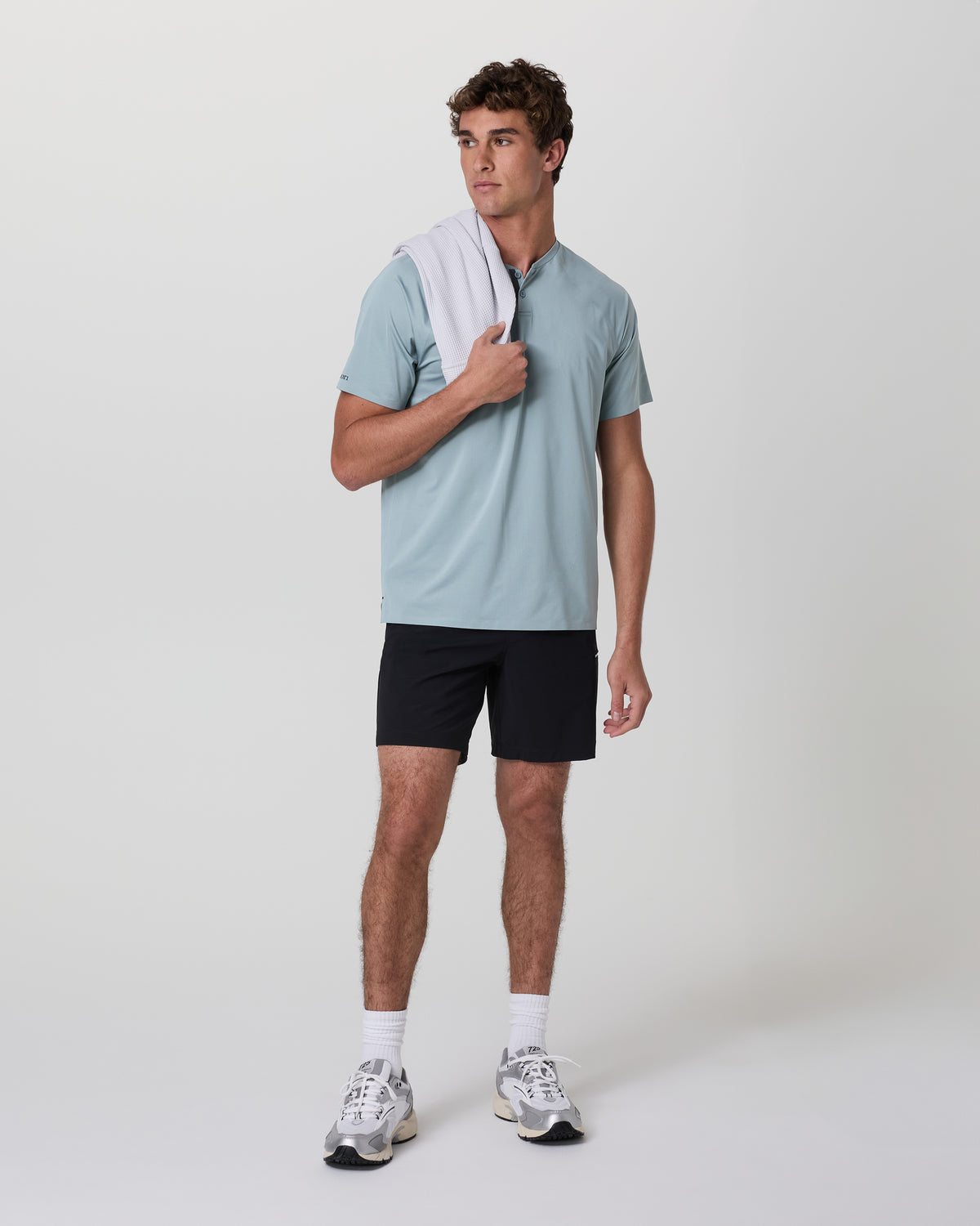 Men Vuori Short Sleeve Viewpoint Henley Mist