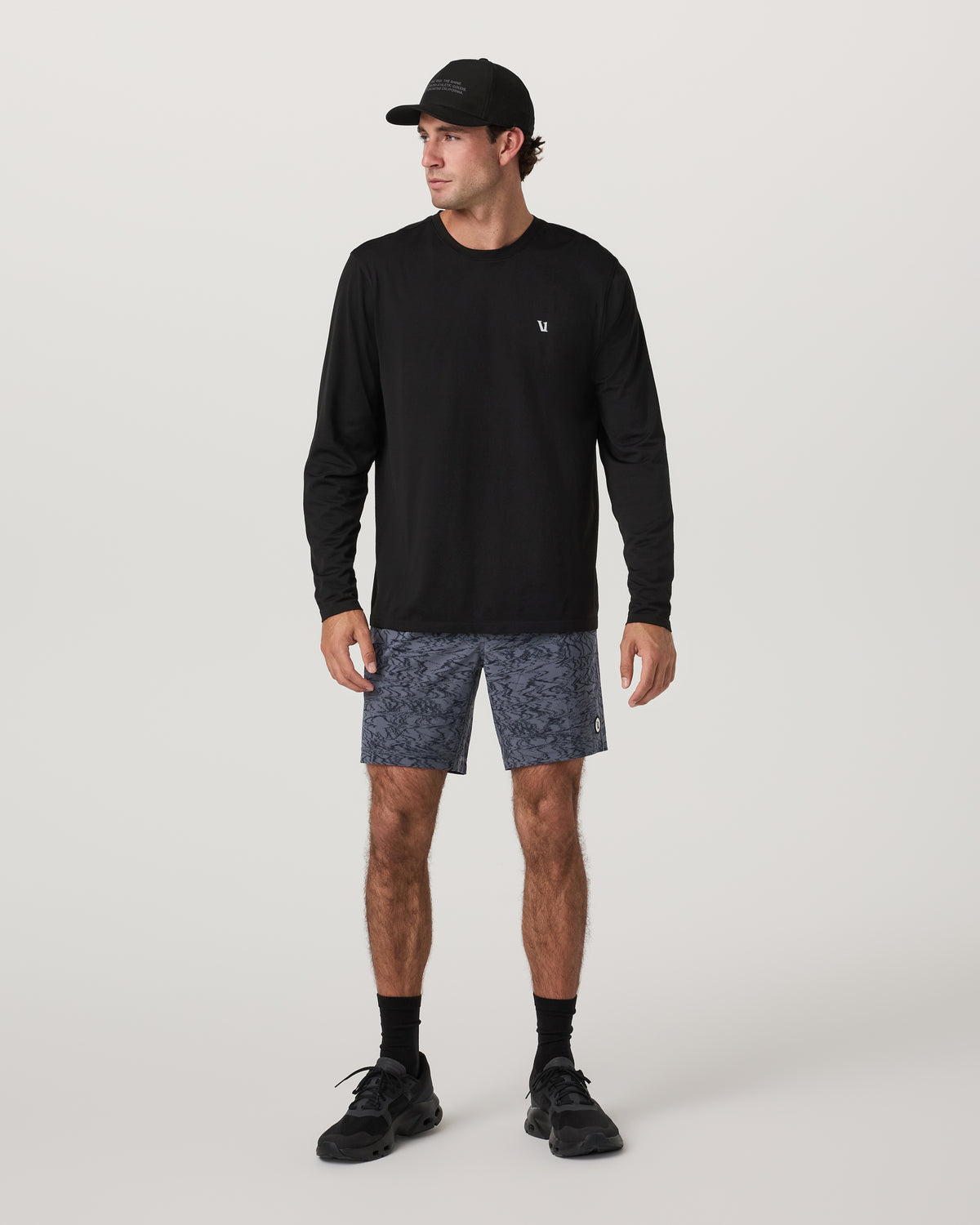 Men Vuori Men's Long Sleeve Clearview Seamless Tee Black