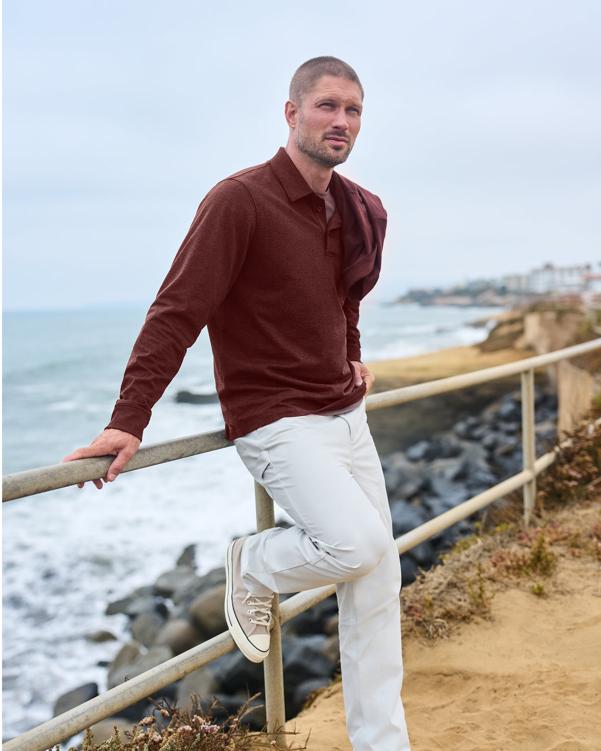Men Vuori Men's Long Sleeve Coronado Rugby Spiced Apple Heather