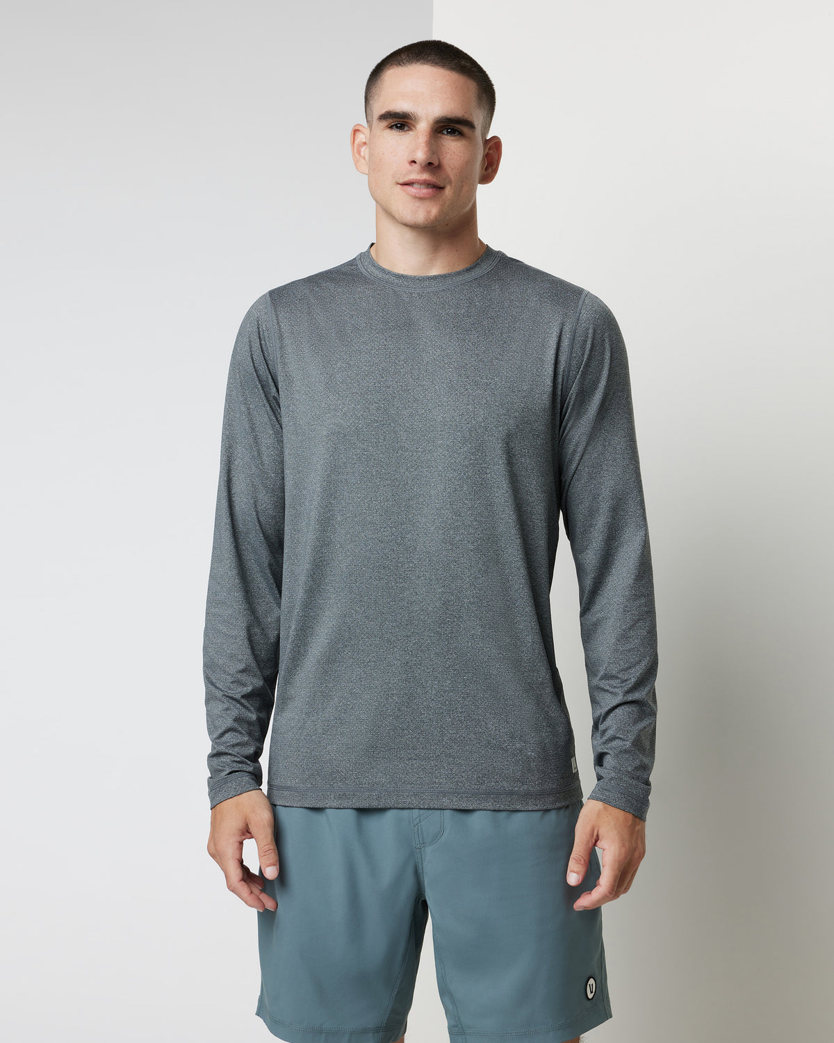 Men Vuori Long Sleeve Tradewind Performance Tee 2.0 Heather Grey