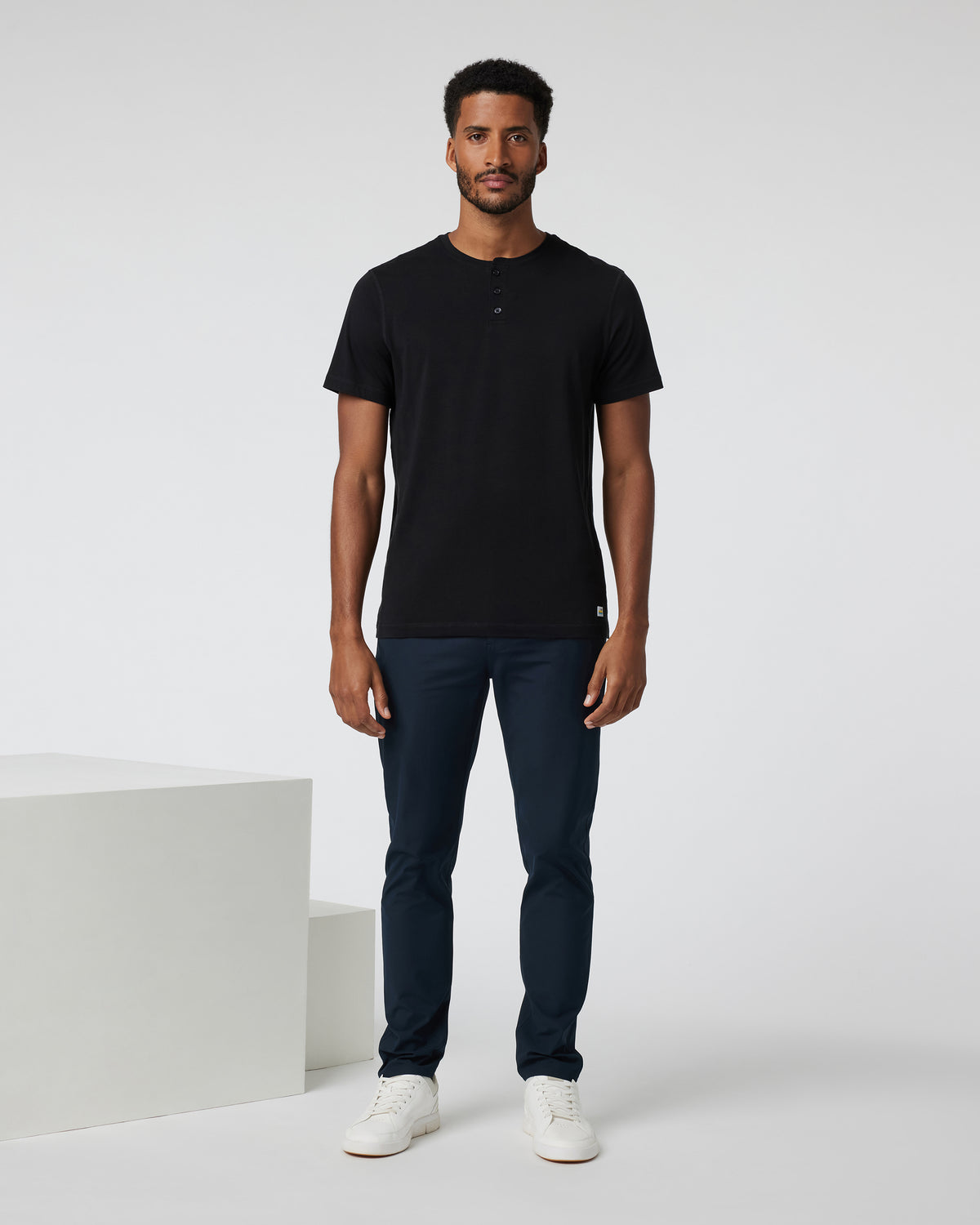Men Vuori Short-Sleeve Tuvalu Henley Men's Black Henley Shirt