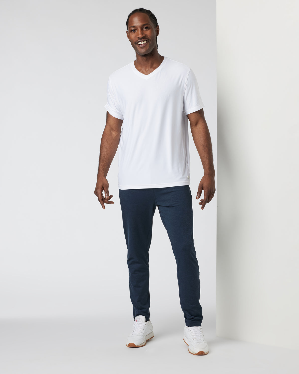 Men Vuori Strato Tech V-Neck Men's White Workout Shirt