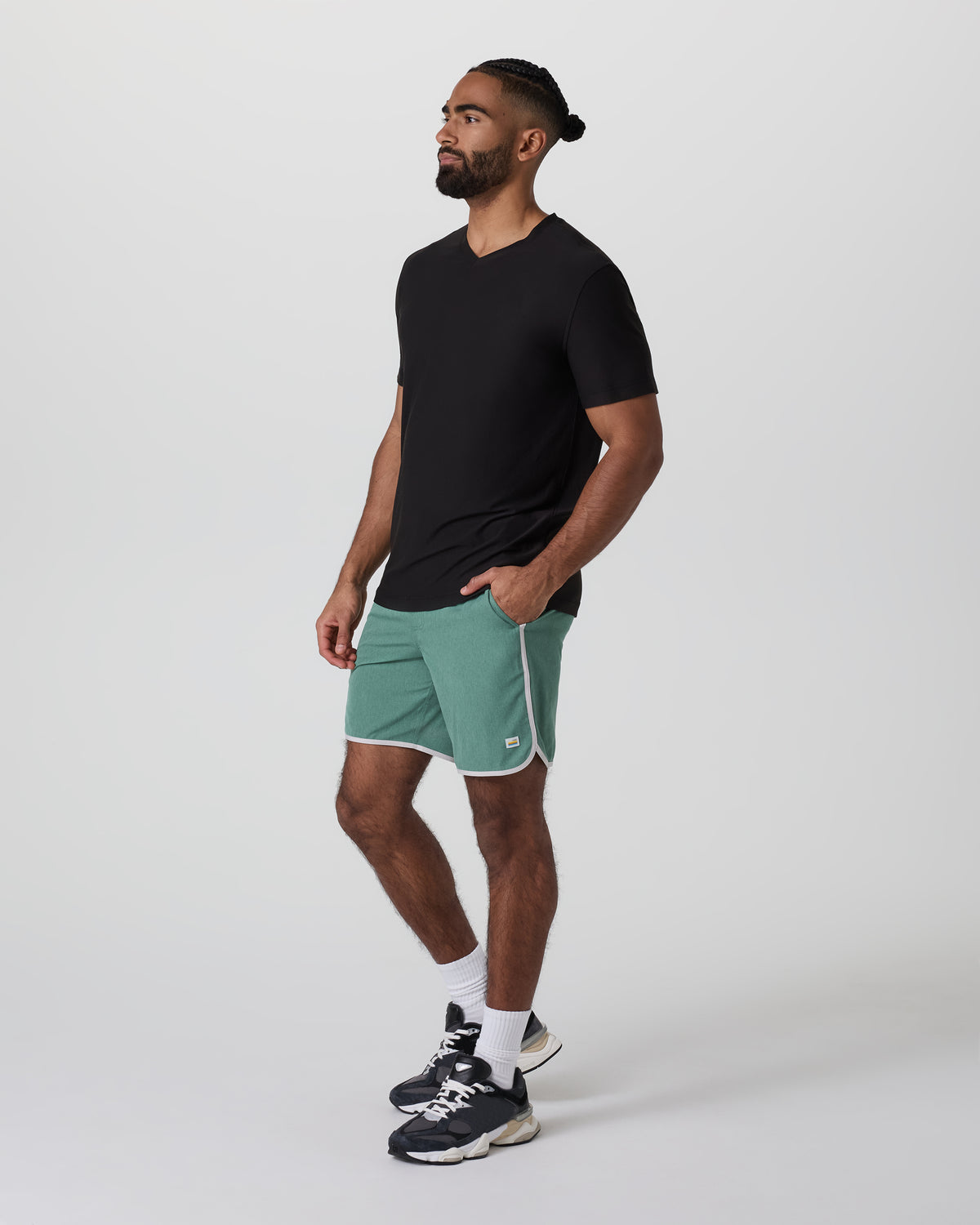 Men Vuori Strato Tech V-Neck Tee Black Workout Shirt