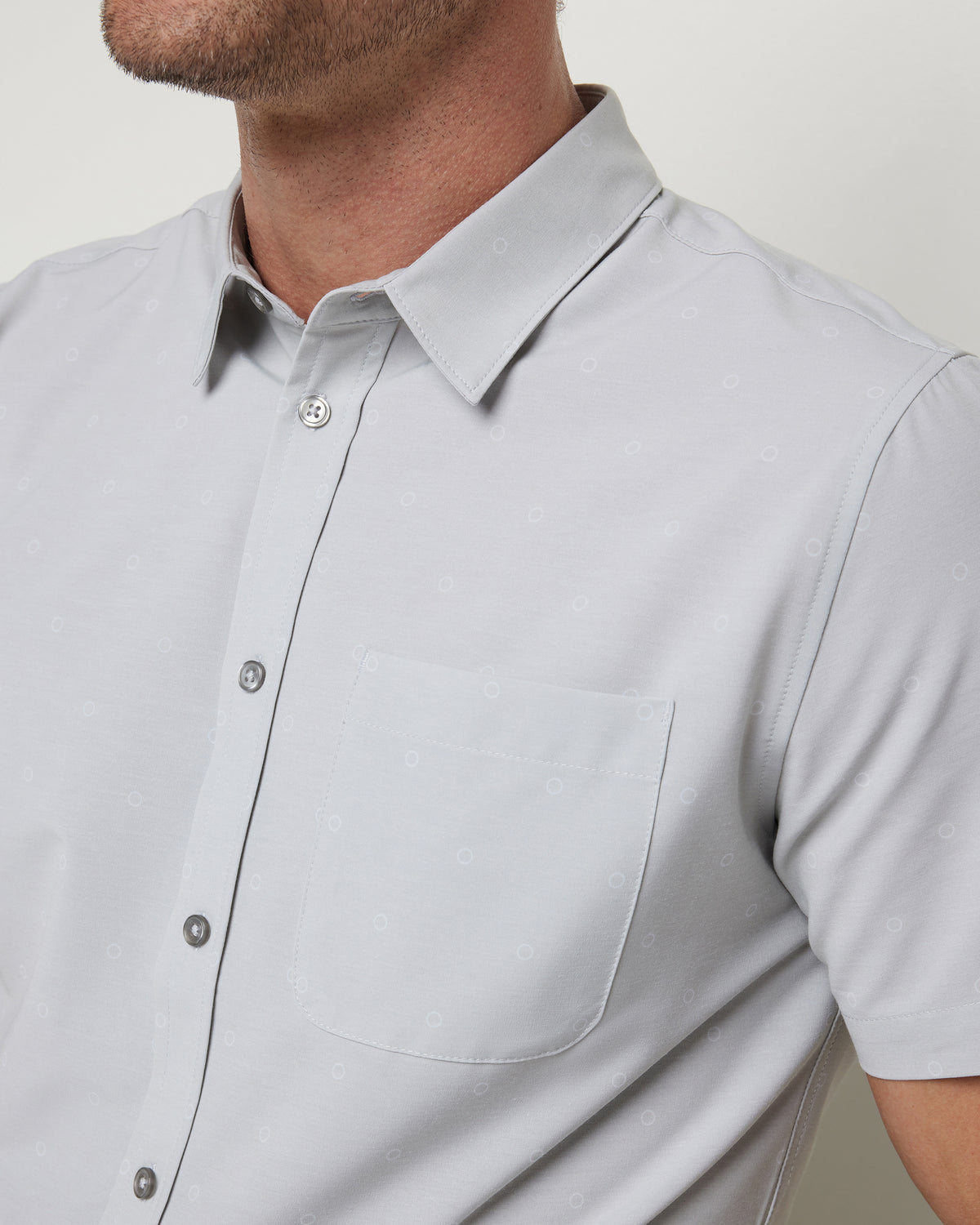 Men Vuori Short Sleeve Bridge Button Down Vapor Dot