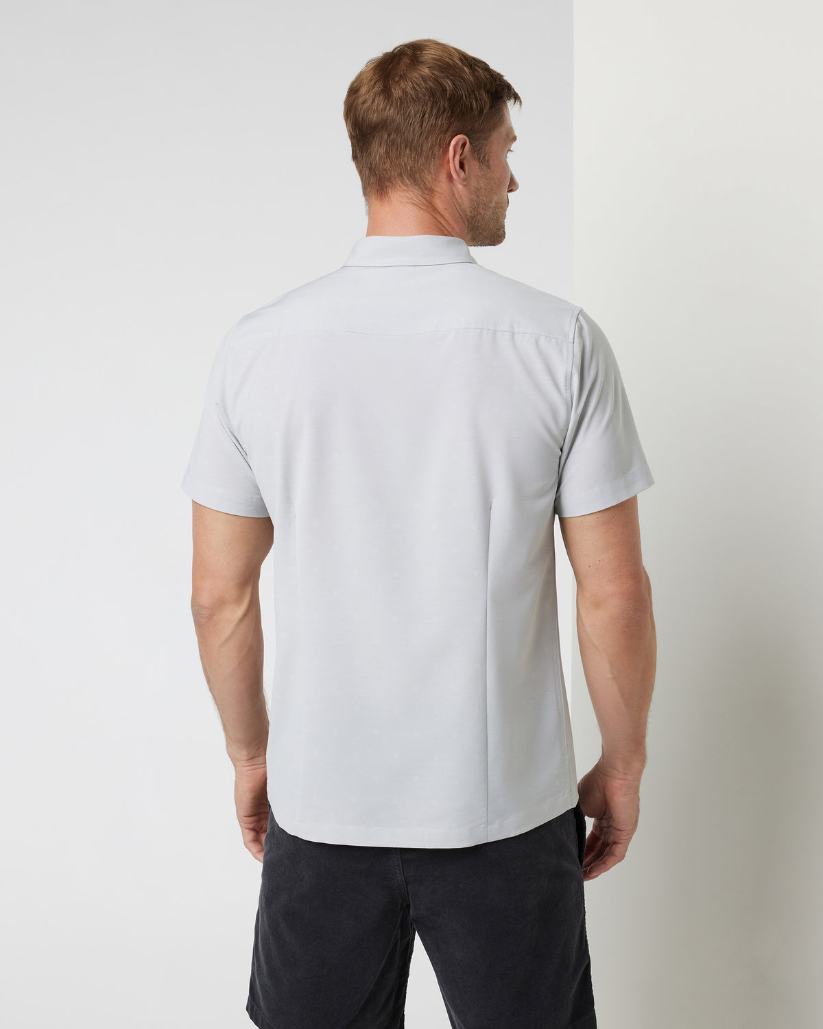 Men Vuori Short Sleeve Bridge Button Down Vapor Dot