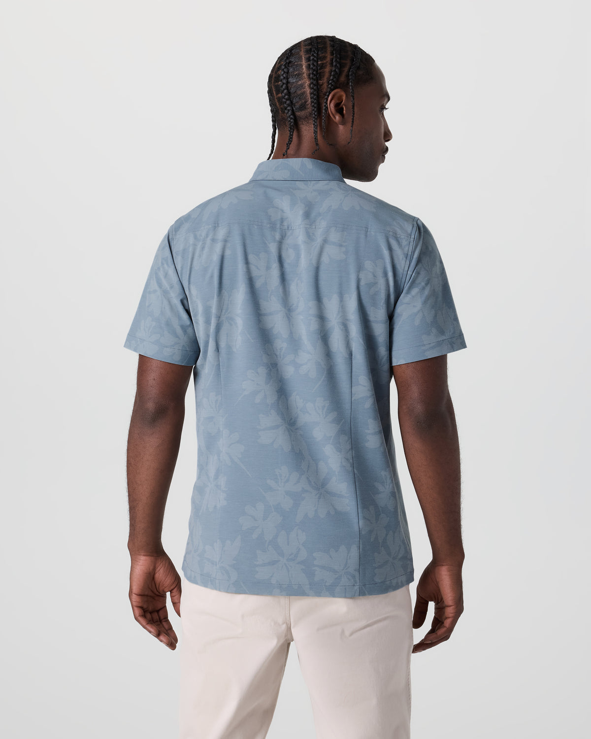 Men Vuori Short Sleeve Bridge Button Down Dusty Blue Plumeria