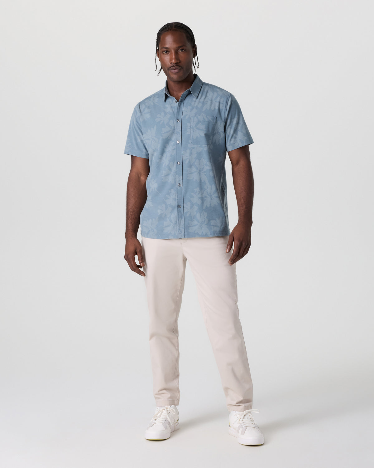 Men Vuori Short Sleeve Bridge Button Down Dusty Blue Plumeria