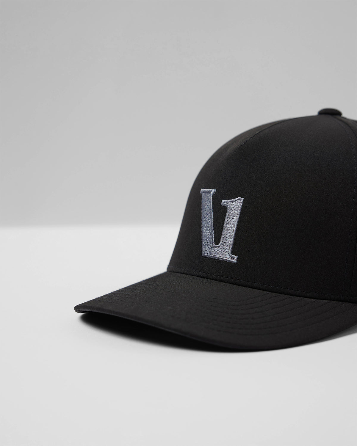 Men|Accessories Vuori Magnitude Hat Black Adjustable Snapback