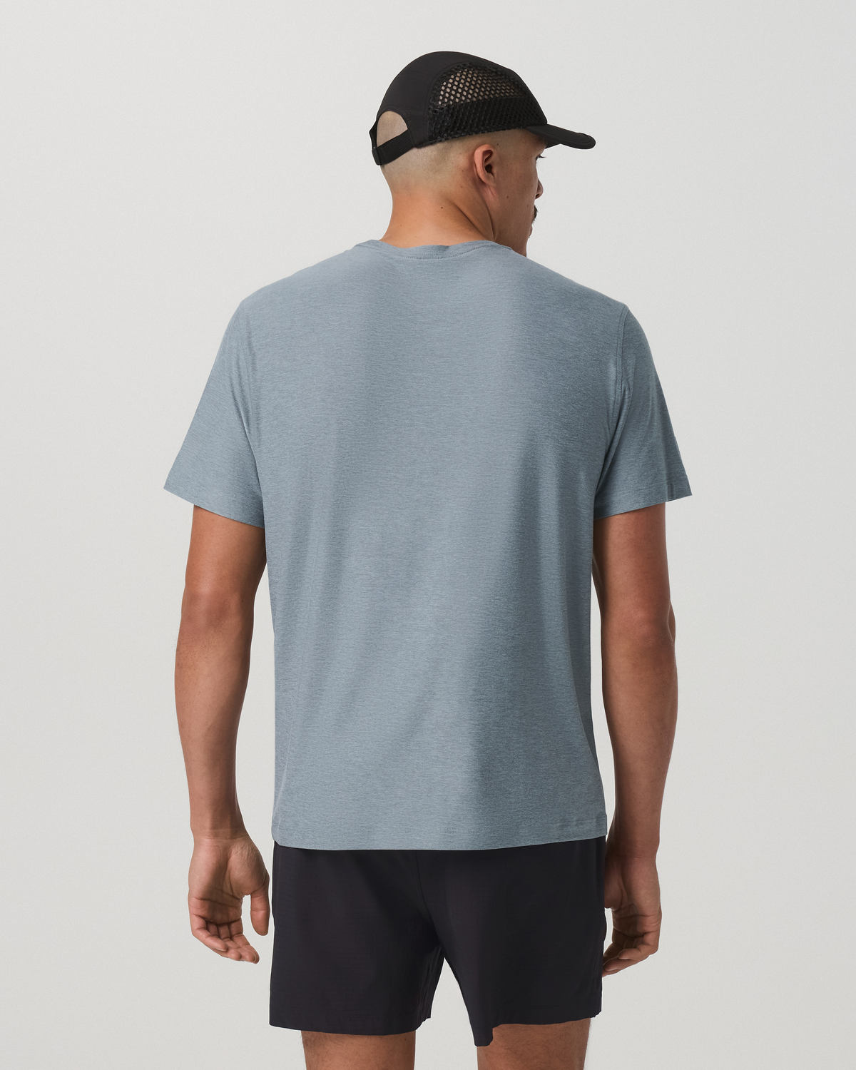 Men Vuori Short Sleeve Strato Pocket Tee-Relaxed Fit Dusty Blue Heather
