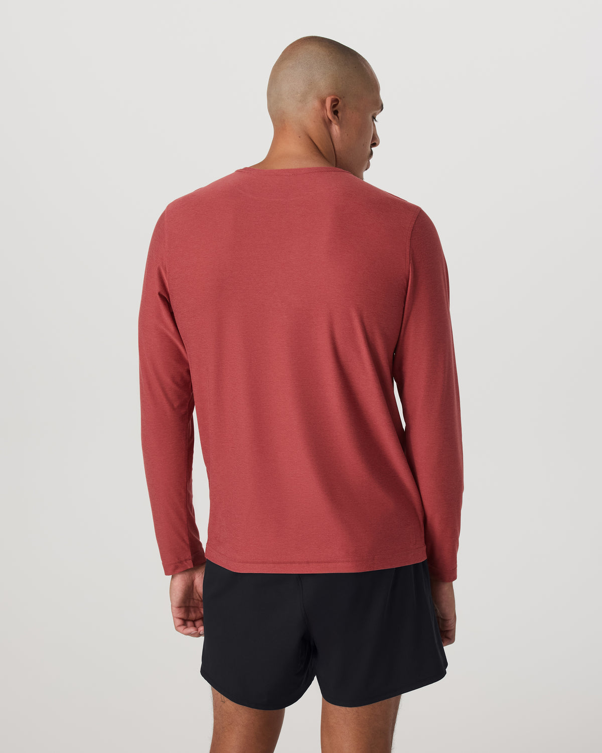 Men Vuori Long Sleeve Strato Tech Tee Fire Heather Workout Shirt