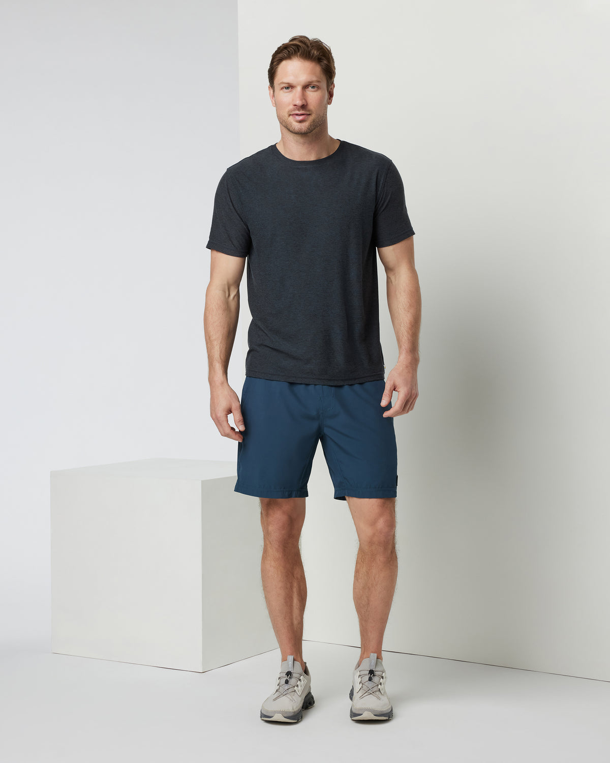 Men Vuori Strato Tech Tee Men's Charcoal Moisture Wicking Shirt