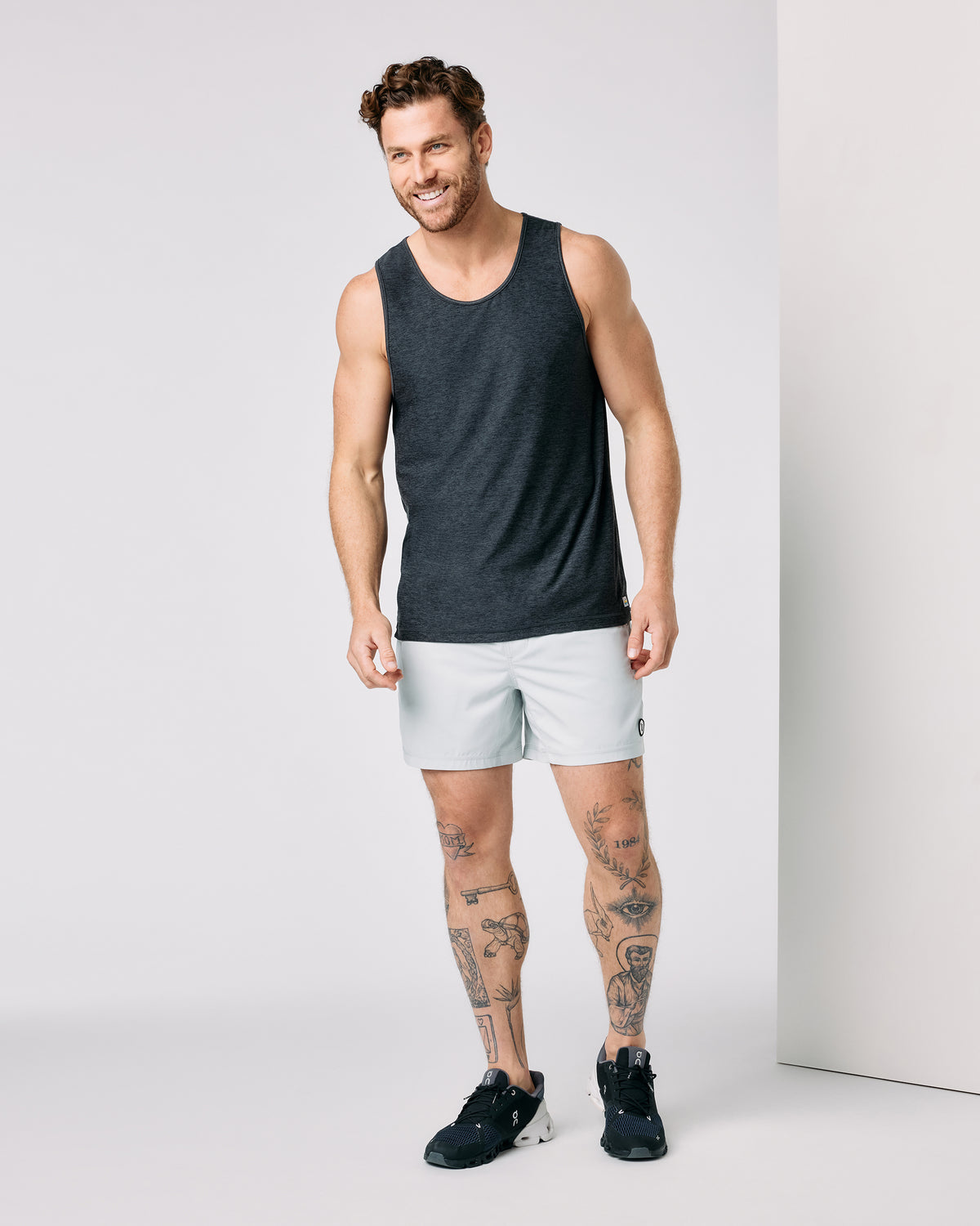 Men Vuori Strato Tech Tank Charcoal Heather