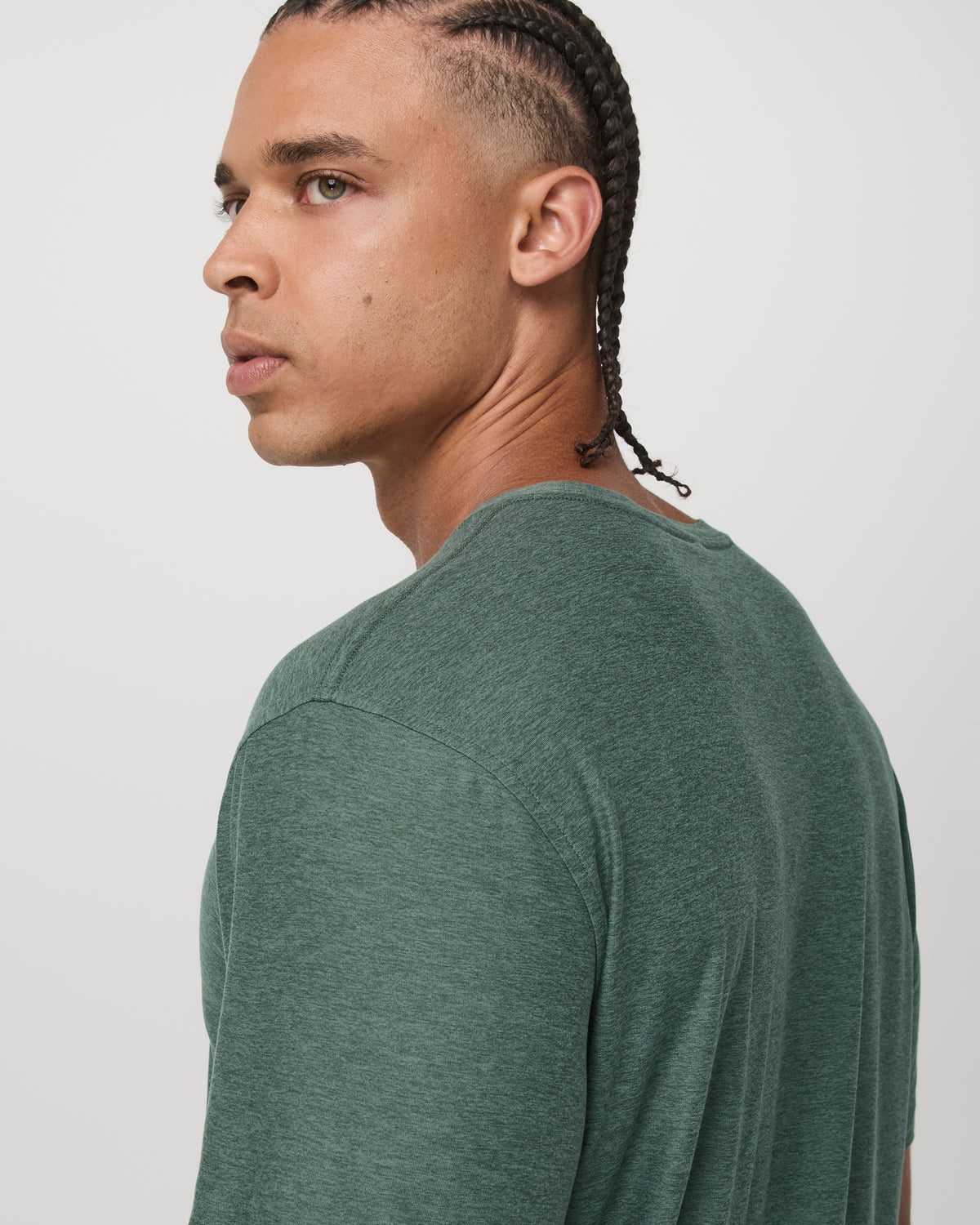 Men Vuori Short Sleeve Strato Tech Tee-Relaxed Fit Agate Green Heather
