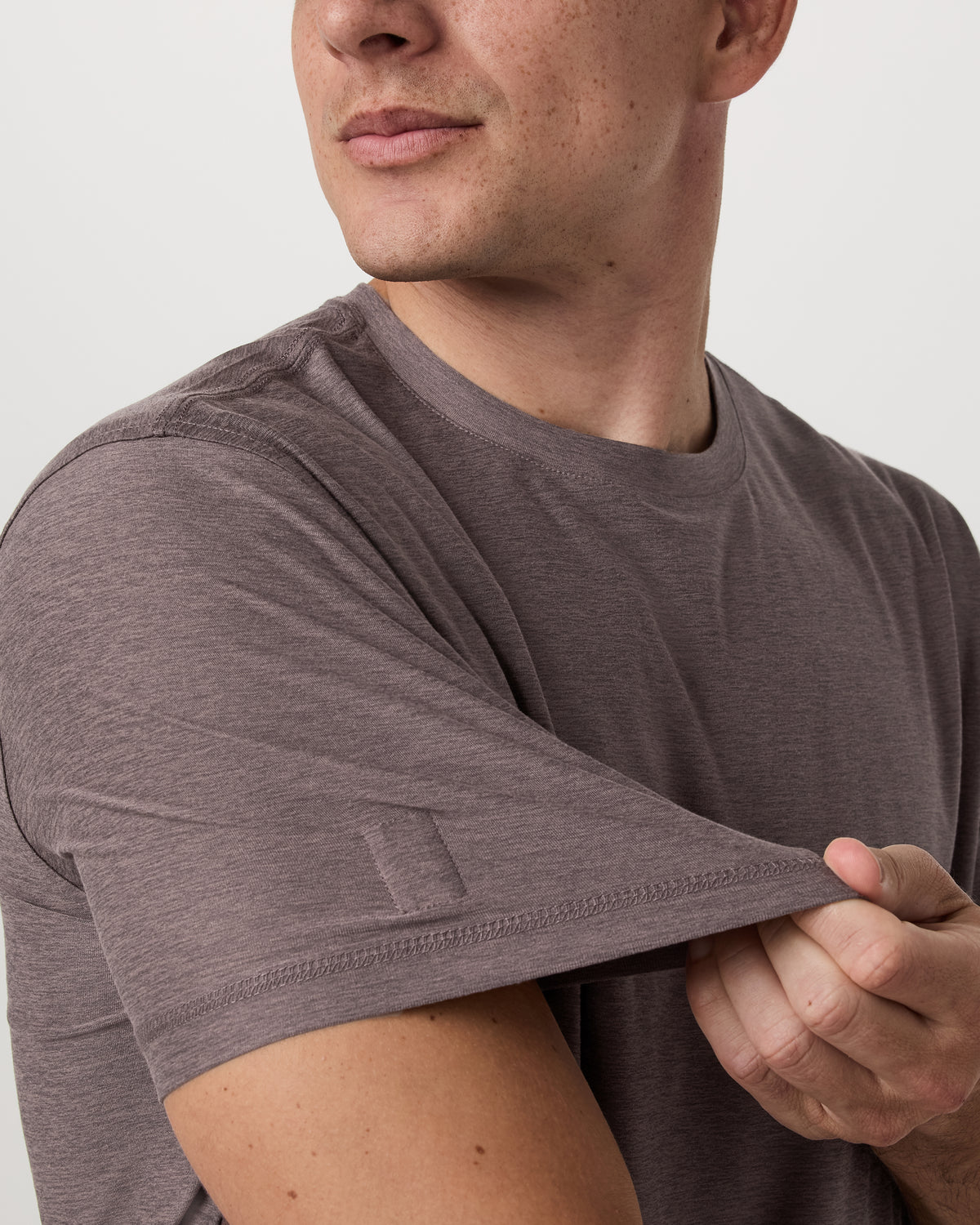 Men Vuori Strato Tech Tee Men's Huckleberry Heather T-Shirt
