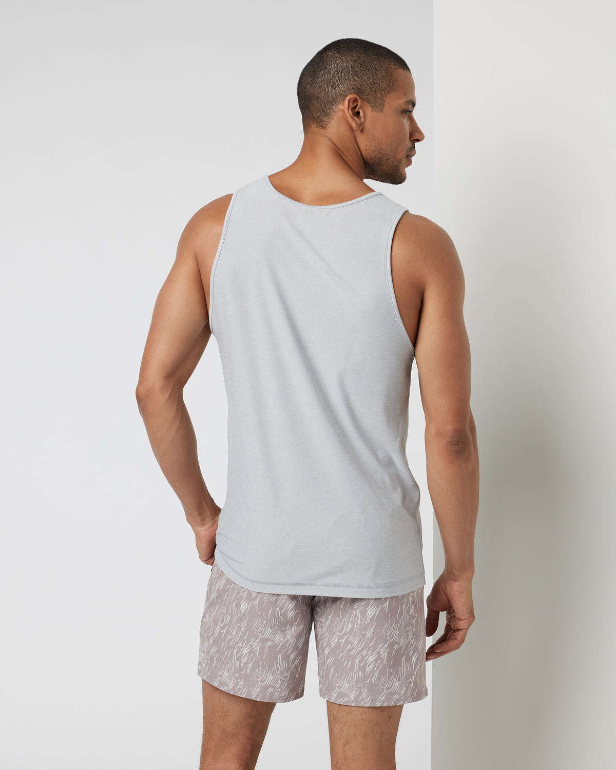 Men Vuori Strato Tech Tank Men's Platinum Heather Tank