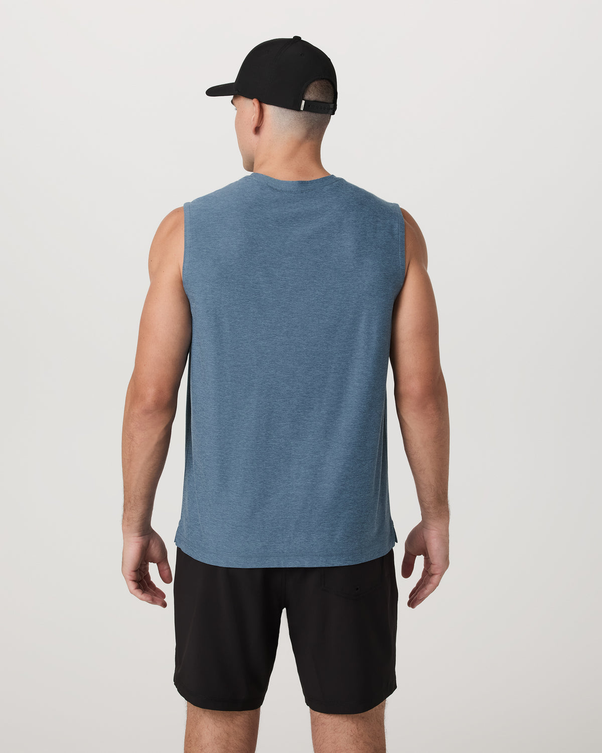 Men Vuori Strato Muscle Tee Men's Pool Blue Heather Tank Top