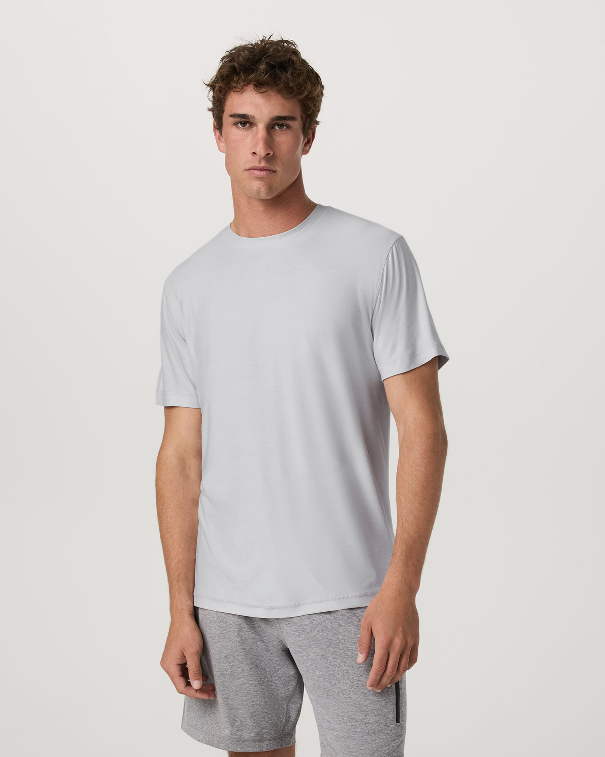 Men Vuori Strato Tech Tee Men's Frost Grey Workout Shirt