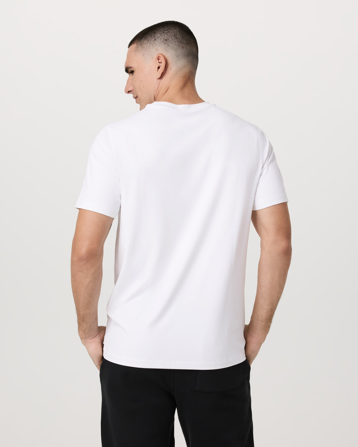 Men Vuori Men's Short Sleeve Ponto Performance Tee White