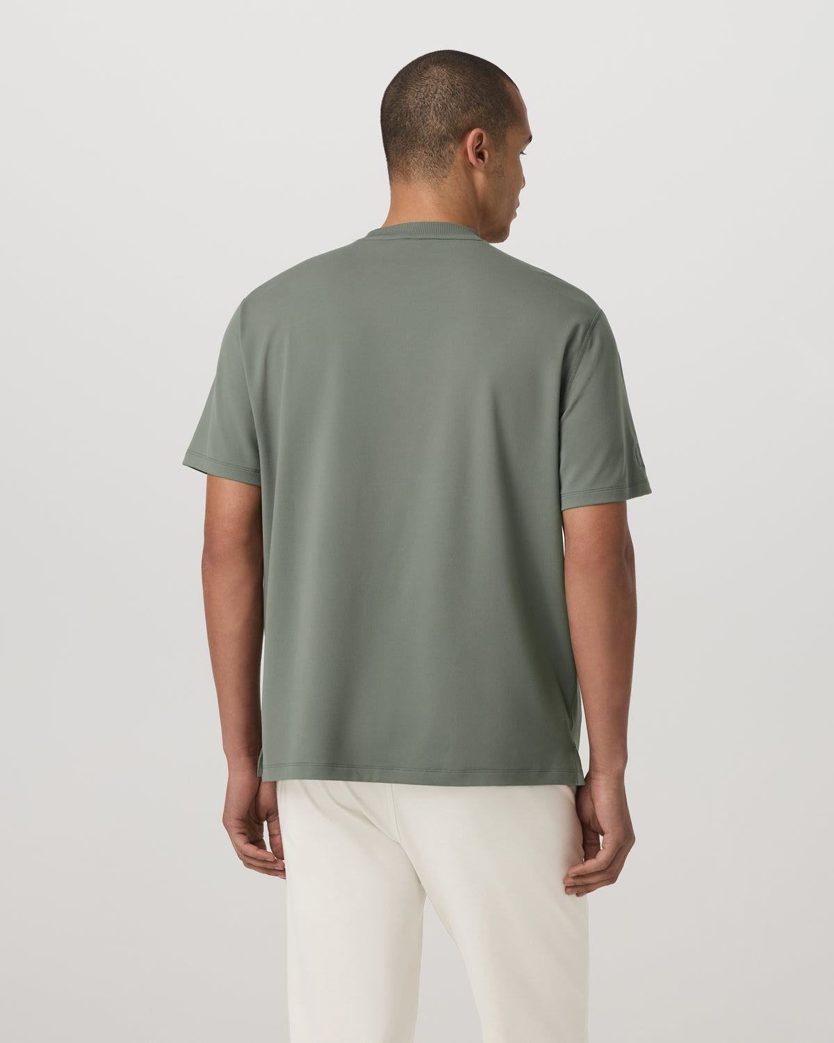 Men Vuori Short Sleeve Ponto Pocket Tee - Relaxed Fit Light Oregano