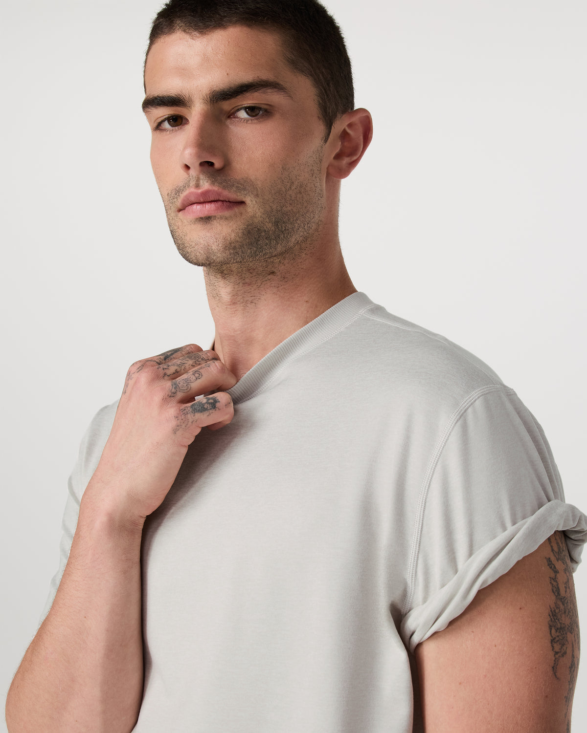 Men Vuori Men's Short Sleeve Ponto Tee - Relaxed Salt Heather