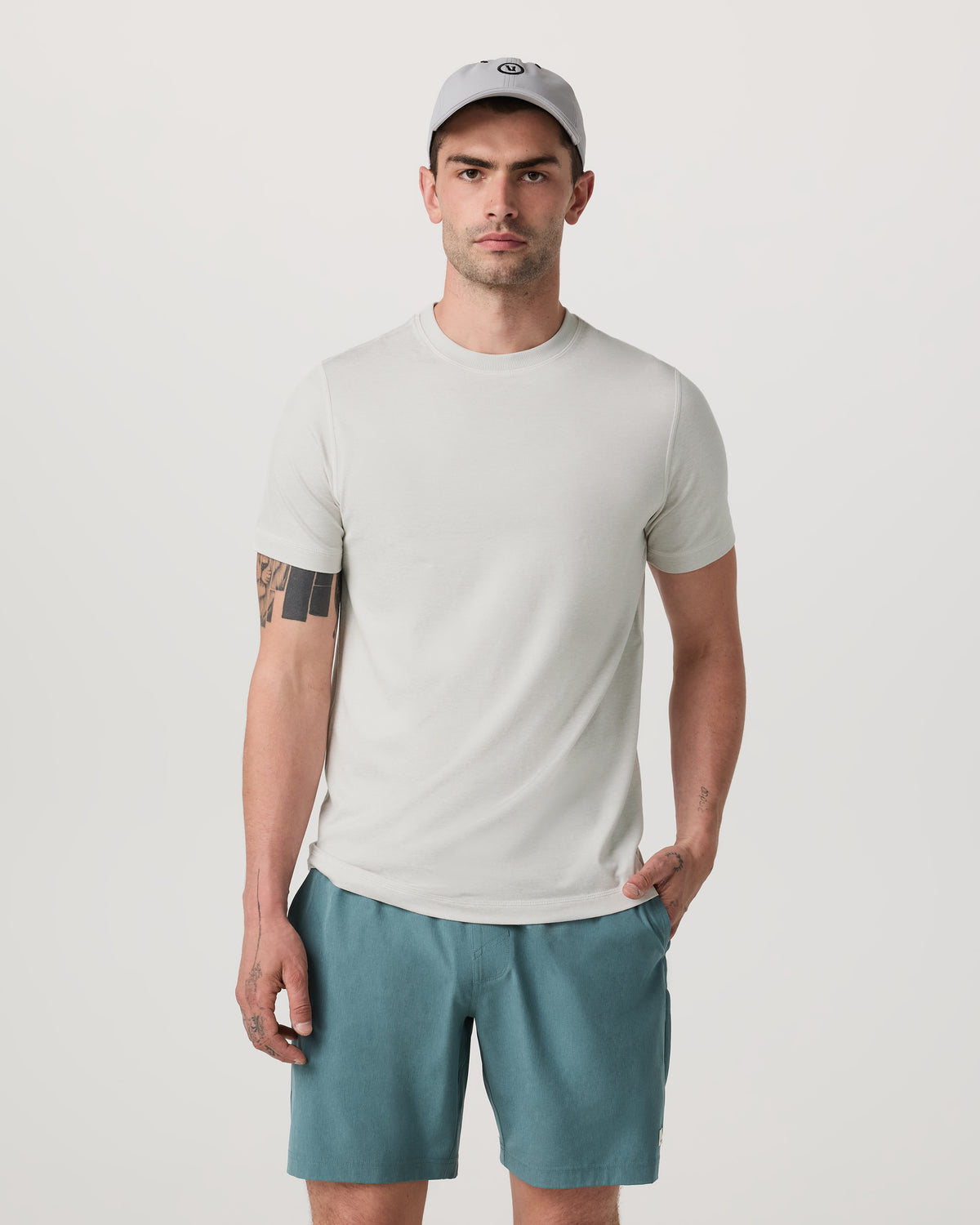 Men Vuori Men's Short Sleeve Ponto Performance Tee Salt Heather