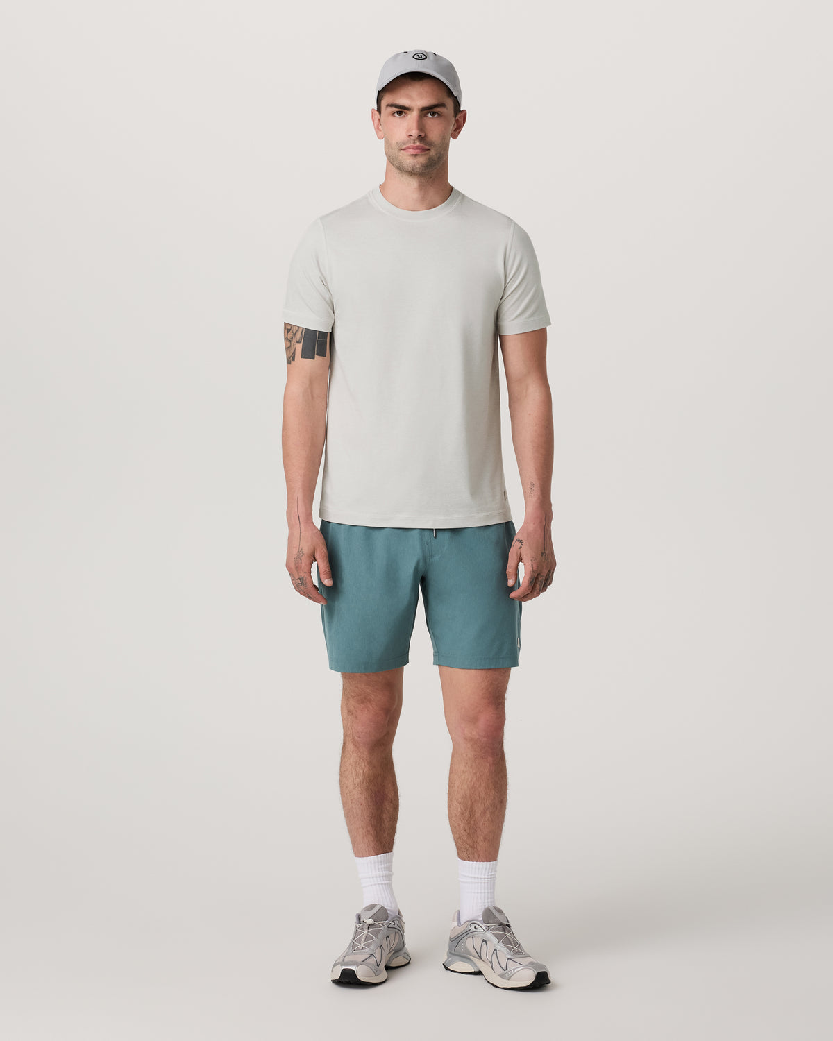 Men Vuori Men's Short Sleeve Ponto Performance Tee Salt Heather